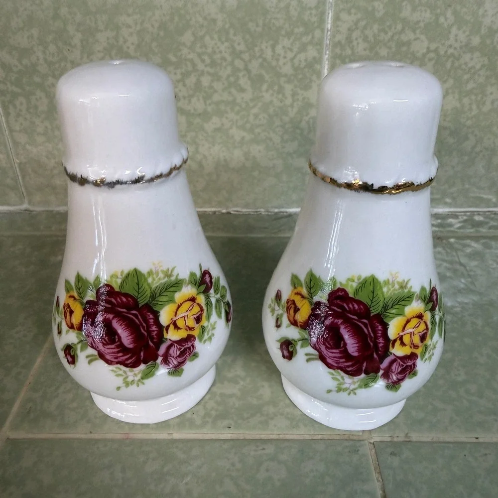 Vintage Bone China Salt and Pepper Shakers Floral Rose Gold Trim Taiwan Set